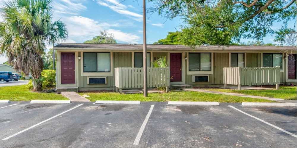 Modern Apartments at Oakland Hills in Margate, Florida