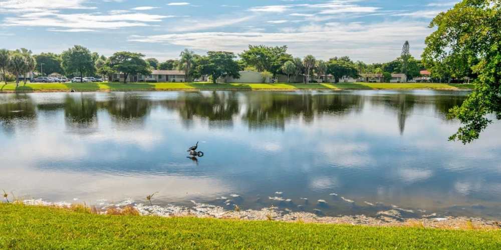 Modern Apartments at Oakland Hills in Margate, Florida