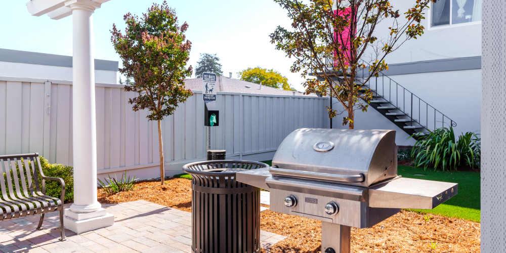 Outdoor lounge area at Marina Haven Apartments in San Leandro, California