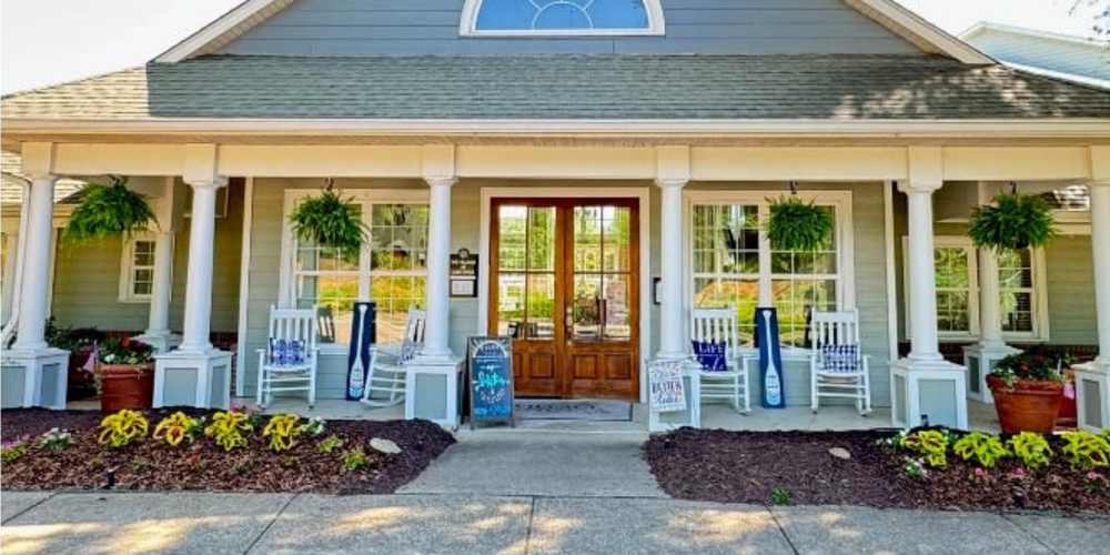 Entrance of the clubhouse at Village at Lake Wylie in Lake Wylie, South Carolina