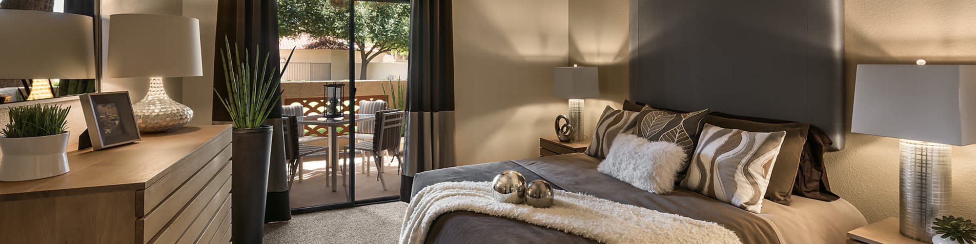 Virtual tour of San Cervantes in Chandler, Arizona