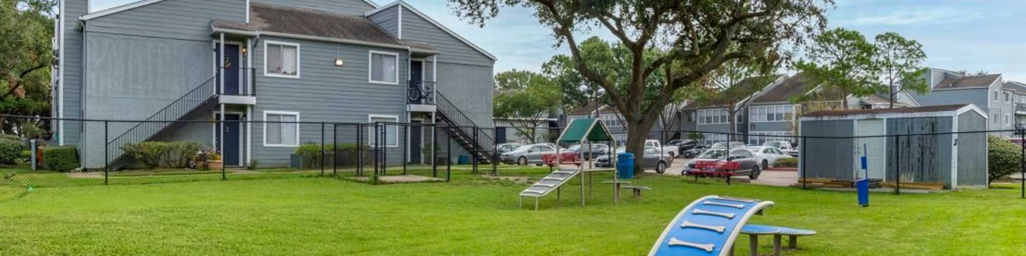 Residents | The Cove in Houston, Texas 