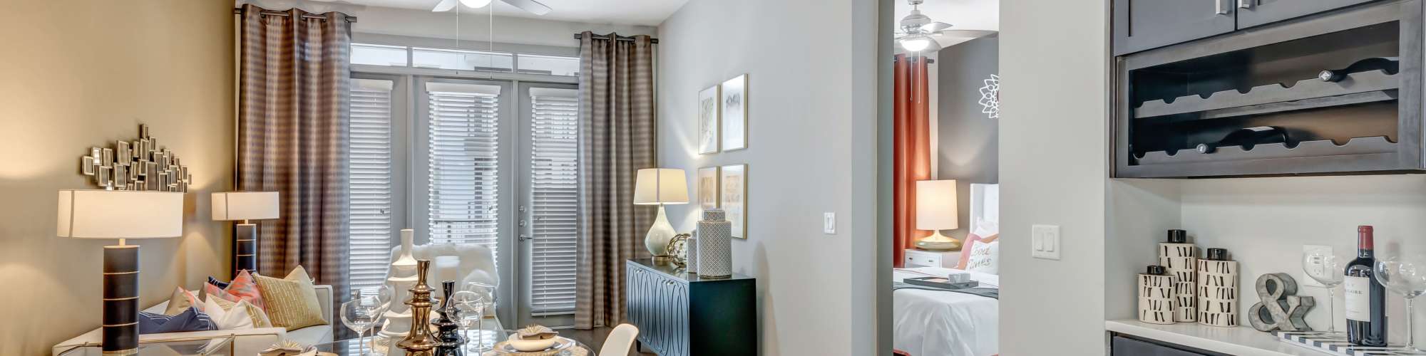 Resident lounge at  Anthem Cityline in Richardson, Texas