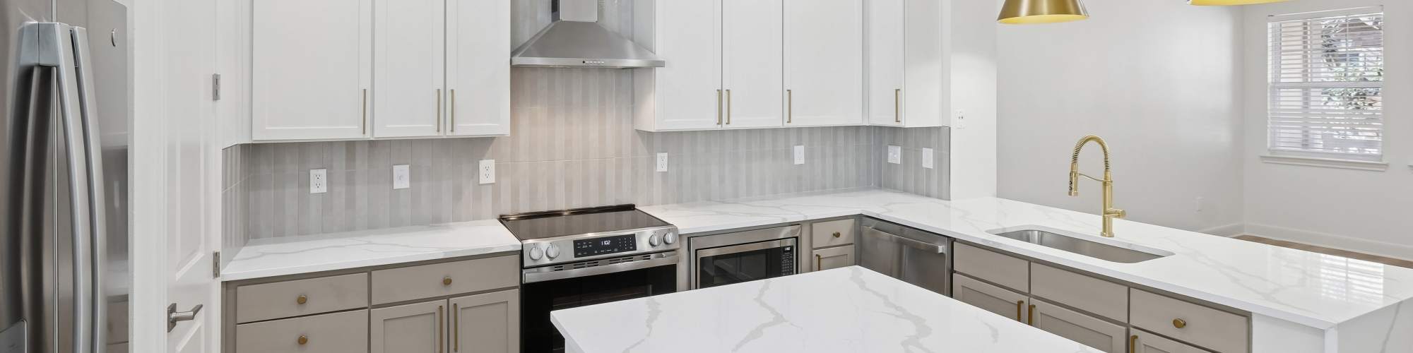 Reviews | Perry Row in Dallas, Texas 