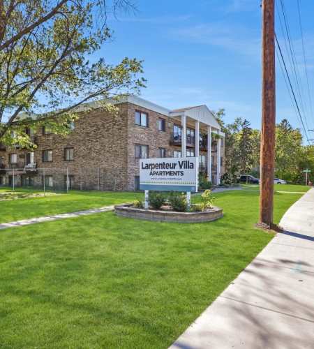 Neighborhood at Larpenteur Villa in Saint Paul, Minnesota