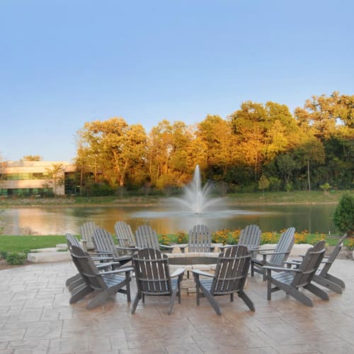 View our amenities at The Oaks Of Vernon Hills in Vernon Hills, Illinois