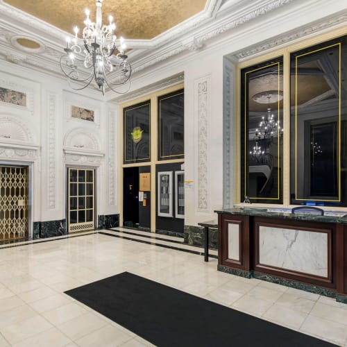 Lobby area at INFINITE ni Chicago, Illinois