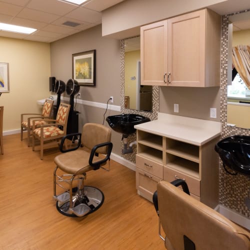 salon at First & Main of Bloomfield Township in Bloomfield Township, Michigan