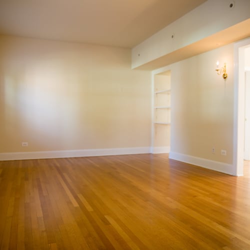 A furnished living room at Perry Circle Apartments in Annapolis, Maryland