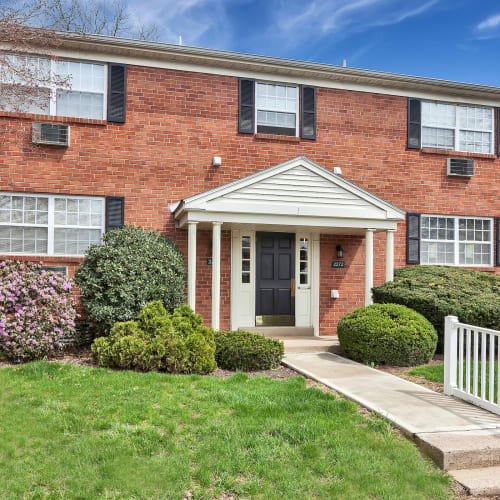 Apartment exterior at Valley Park, Bethlehem, Pennsylvania