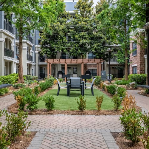 Beautiful outdoor courtyard at Marquis Midtown District in Atlanta, Georgia