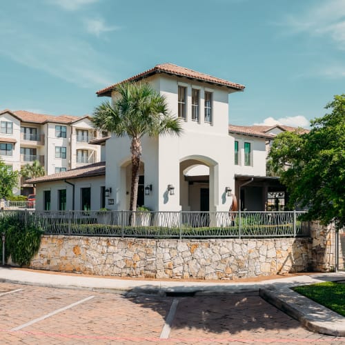 Resident referral bonus at Marquis Cross Mountain in San Antonio, Texas