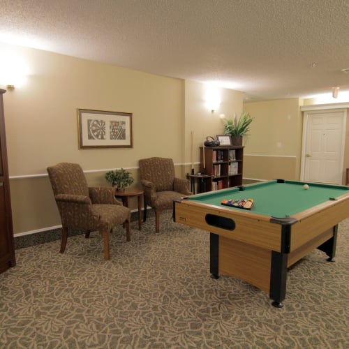 activity room with a billiards table at Oxford Springs Edmond in Edmond, Oklahoma