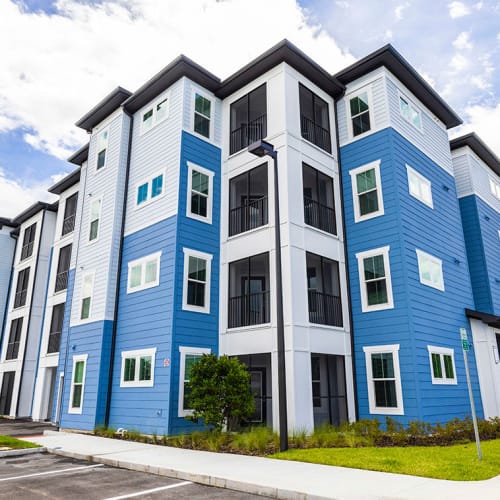Exterior of an apartment building at Integra Trails in Cocoa, Florida