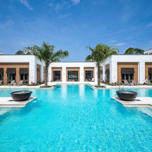 Beautiful pool at The Residences at Enso in Jacksonville, Florida