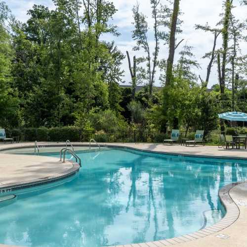 Swimming Pool Creekside at Greenlawn Apartment Homes in Columbia, South Carolina