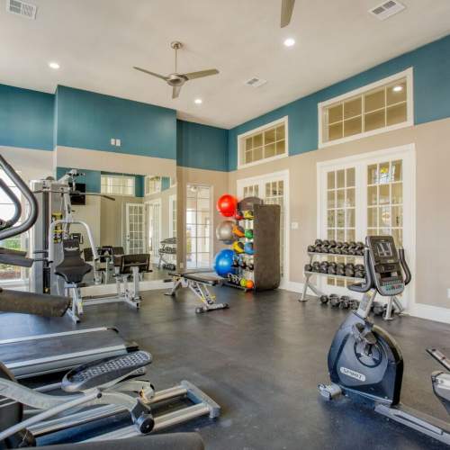Fitness center at Verlaine on the Parkway in Dallas, Texas, 