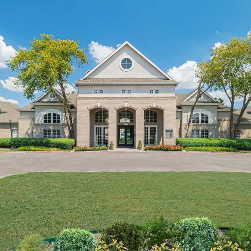 Lush greenery at Verlaine on the Parkway in Dallas, Texas, 