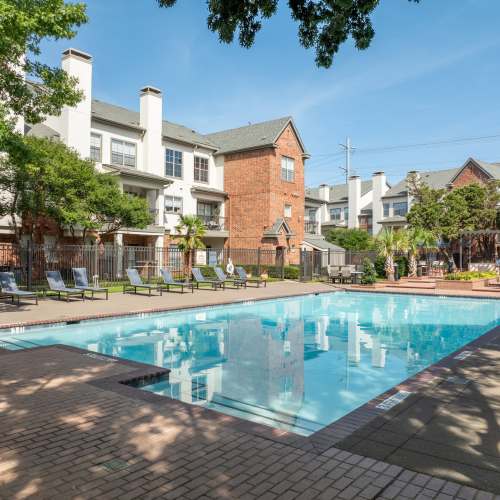 Sparkling pool at The Livingston in Plano, Texas