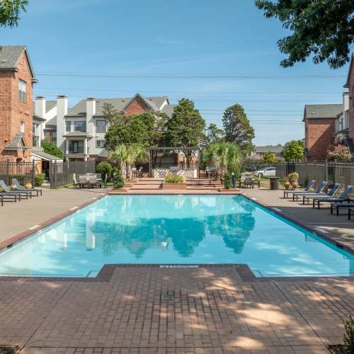 Swimming pool at The Livingston in Plano, Texas