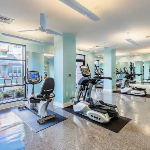 Fitness center at Vistas At 707 in Charlotte, North Carolina