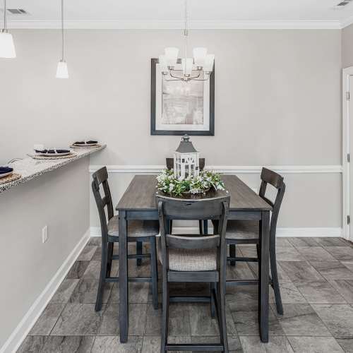 Dining room at Seasons at Bennett's Creek in Gastonia, North Carolina, 