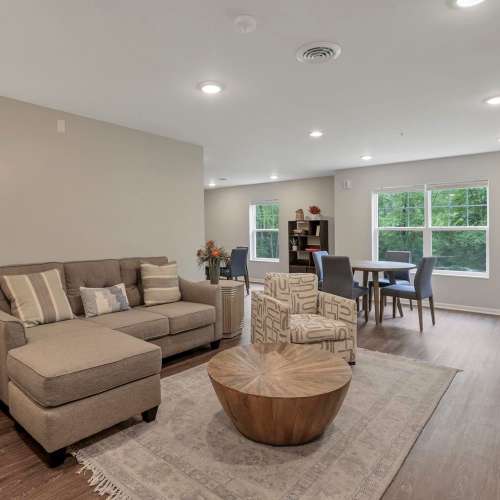 Clubhouse with cozy seating and dining area at Wendler Commons in Columbus, Ohio