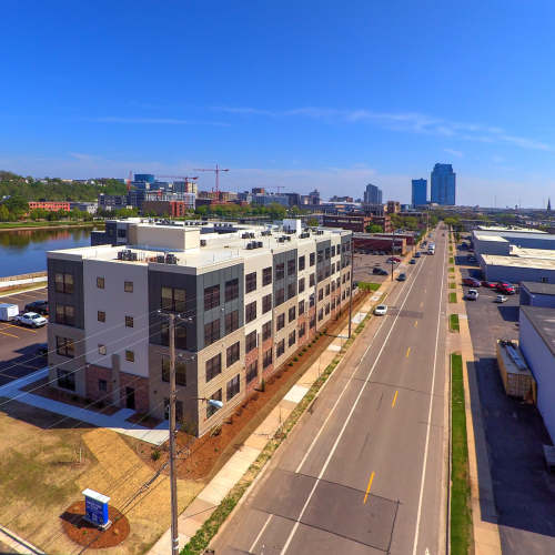 Exterior view of apartment at Grand View Place in Grand Rapids, Michigan
