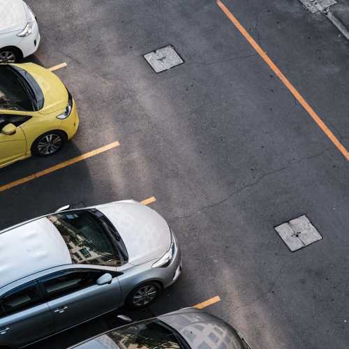 Parking lot with cars at Leewood Place in Fremont, Ohio