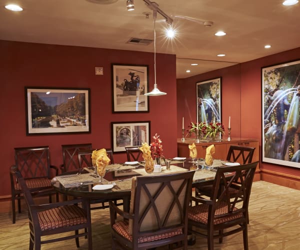 Cozy dining area at All Seasons Rochester Hills in Rochester Hills, Michigan