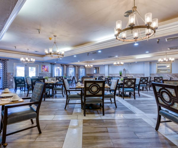 Large indoor dining area at Alta Vista Senior Living in Vista, California