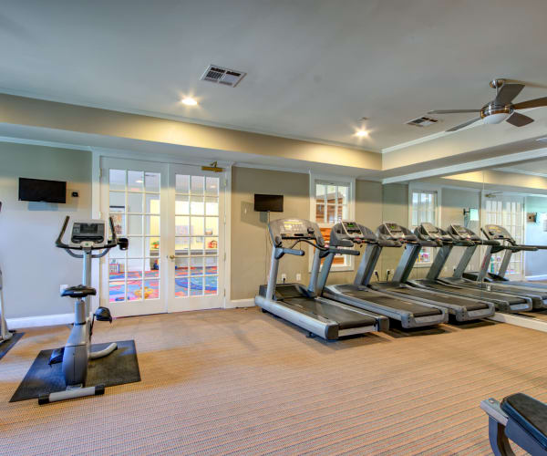 fitness center at Masters Hill Infill Townhomes in Quantico, Virginia