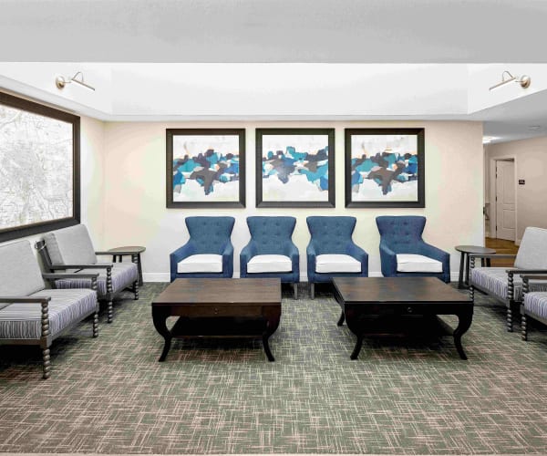 Seating area at Pacifica Senior Living Vista in Vista, California
