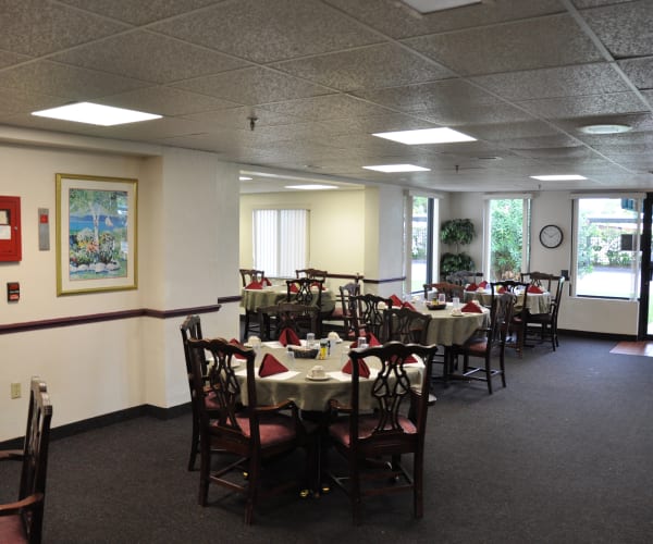 Resident dining area at The Woodmark at Daytona Beach in Daytona Beach, Florida