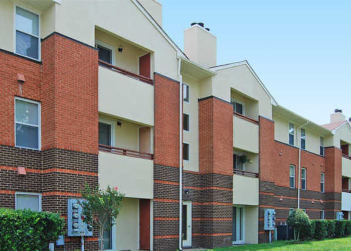 Apartments in Newport News, VA (Watkins) Ashton at Oyster Point