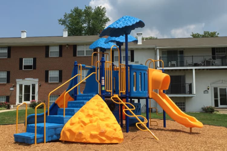 howard crossing apartment homes
