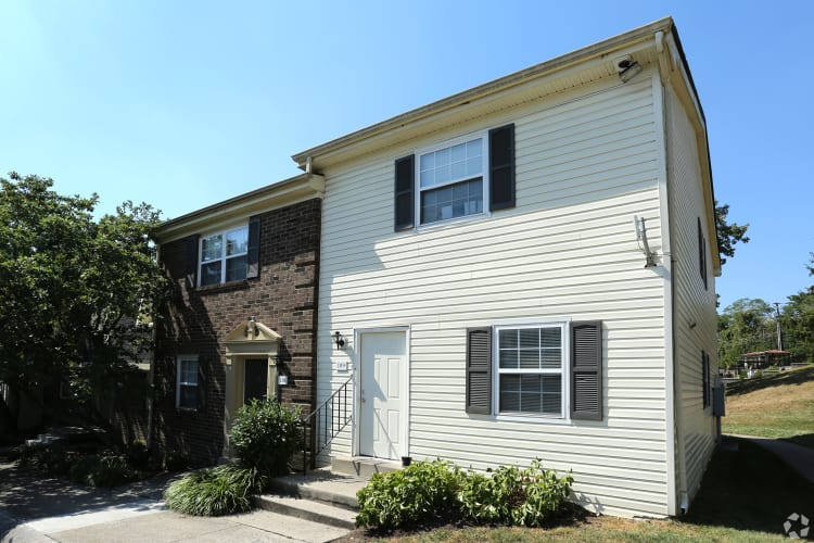Apartment floor plans at The Creeks On Tates Creek in Lexington, Kentucky