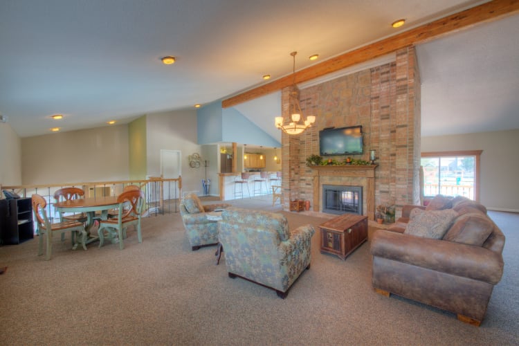 Apartment Features at Country Ridge in Saginaw, Michigan