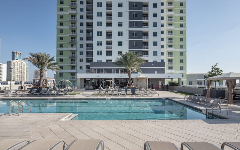 Resort-style swimming pool at Miro Brickell in Miami, Florida