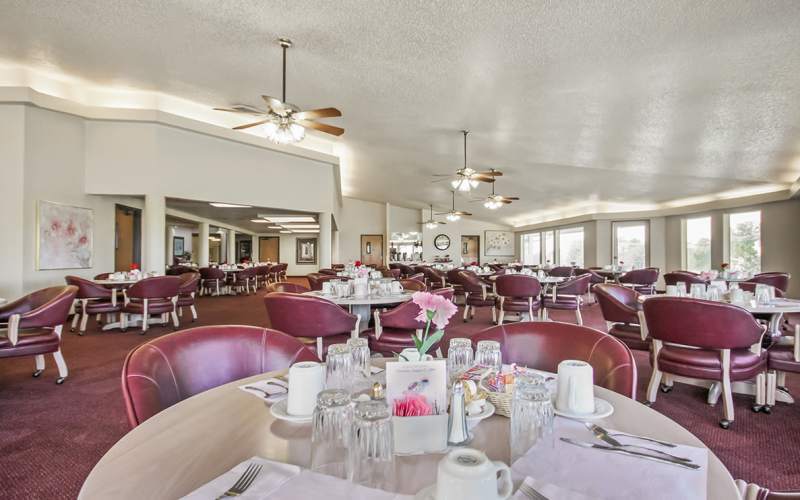 dining hall at Nouveau Marc in Kenner, Louisiana