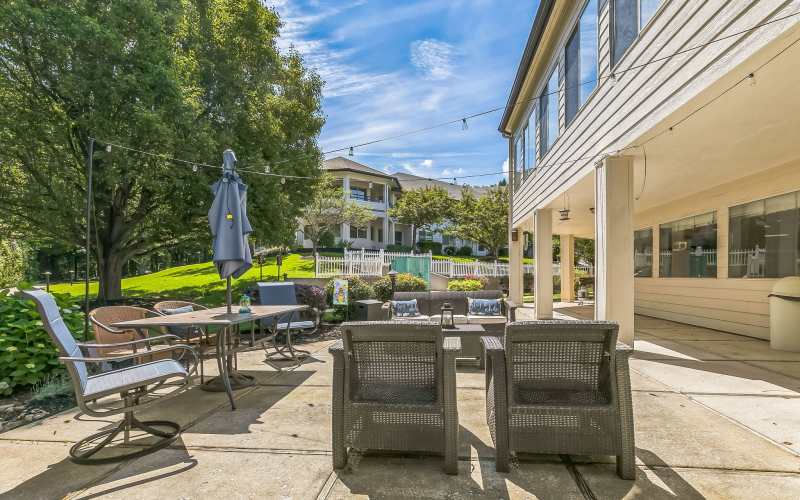 Patio seating at Haywood Estates by Barclay House in Greenville, South Carolina