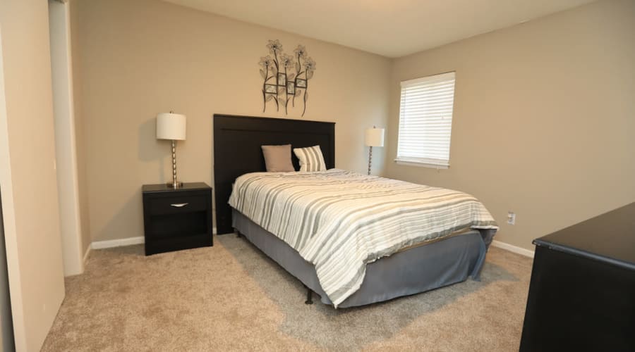 Two bedroom apartment at University Oaks in Athens, Georgia