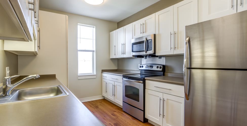Fully equipped Kitchen room at Rosemont Square Apartments in Randolph, MA