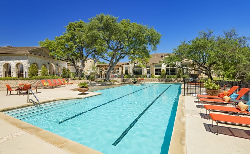 Amazing swimming pool at Villas of Vista Del Norte in San Antonio, Texas