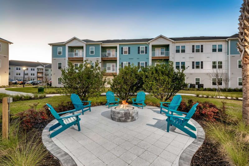 Patio firepit area for residents at Argyle Lake at Oakleaf Town Center in Jacksonville, Florida