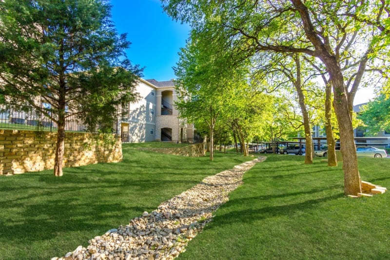 Manicured walk way at The Aidan in Lewisville, Texas