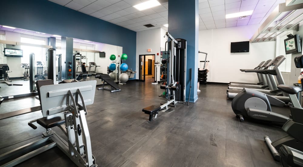 Fitness Center at 415 Premier Apartments in Evanston, Illinois