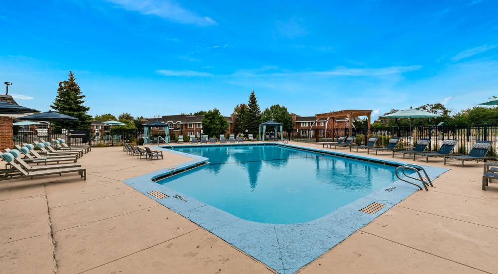 The community swimming pool at Huntington Apartments in Naperville, Illinois