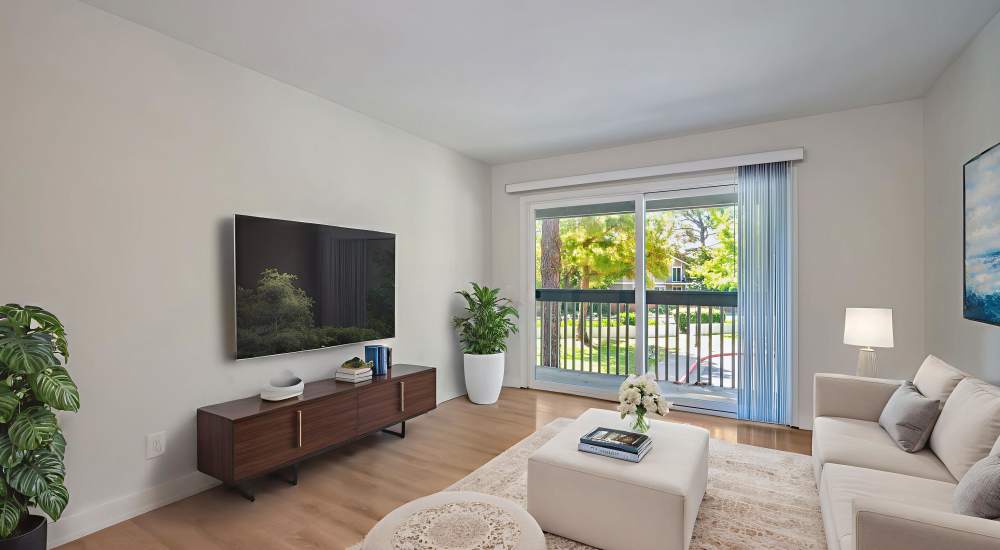 Apartment with well-designed interiors at Country Club Village in Rohnert Park, California