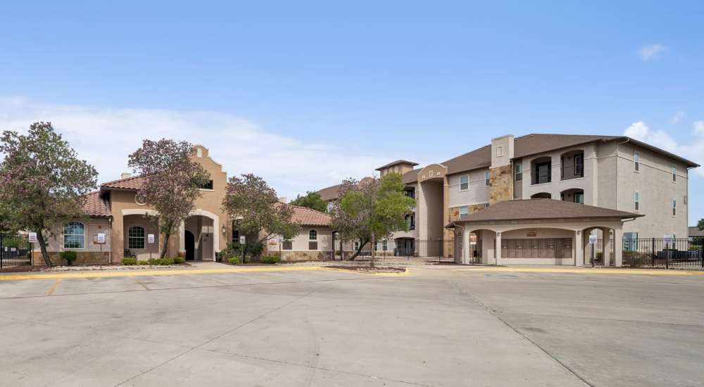 Street view of a community at Sunset Lodge in Odessa, Texas                